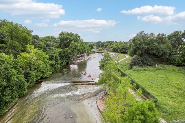 464 S Washington Avenue, New Braunfels, TX 78130