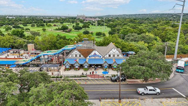 464 S Washington Avenue, New Braunfels, TX 78130