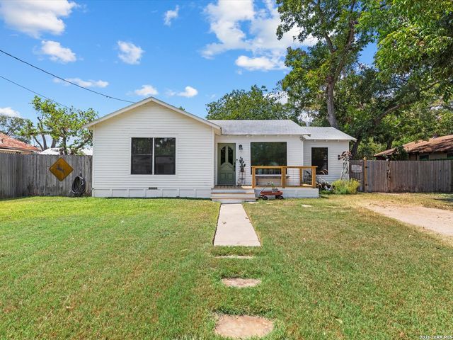 464 S Washington Avenue, New Braunfels, TX 78130