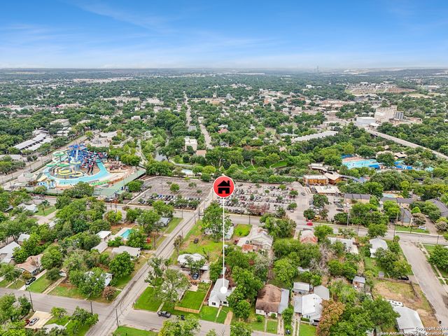 464 S Washington Avenue, New Braunfels, TX 78130