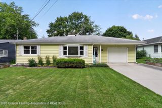 928 Robins Road, Lansing, MI 48917