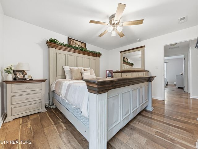 2125 Bluebonnet Drive, Mascot, TN 37806