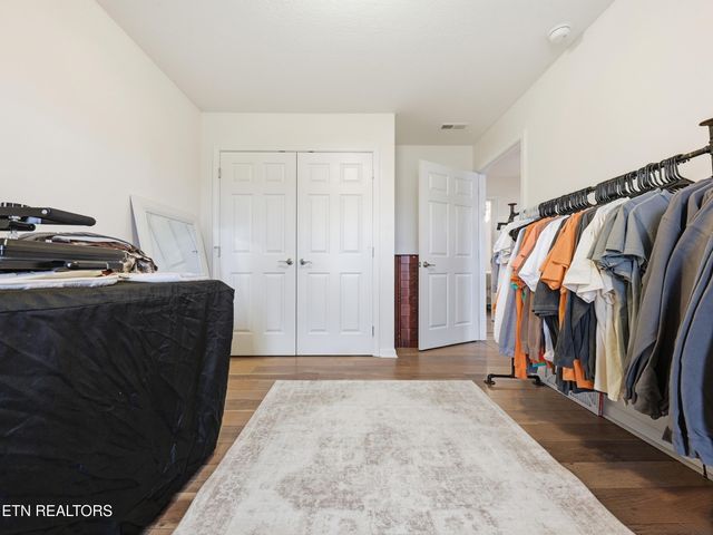 2125 Bluebonnet Drive, Mascot, TN 37806