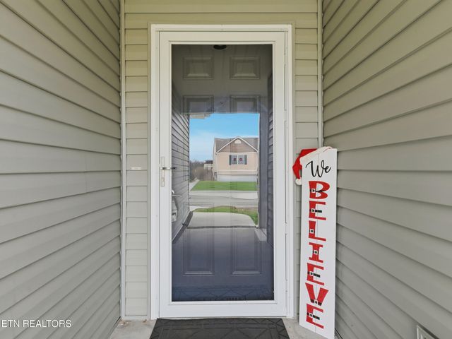 2125 Bluebonnet Drive, Mascot, TN 37806