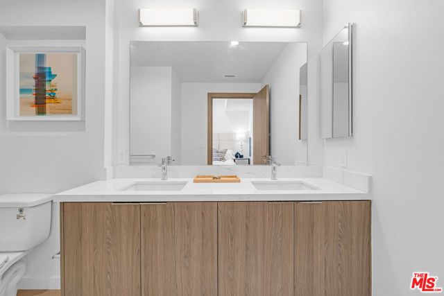 1257 N Detroit Street 301, West Hollywood, CA 90046