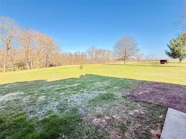 2775 Old Fredericktown Road, Farmington, MO 63640
