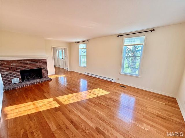 2775 Old Fredericktown Road, Farmington, MO 63640