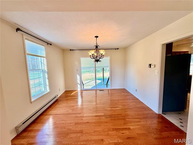 2775 Old Fredericktown Road, Farmington, MO 63640