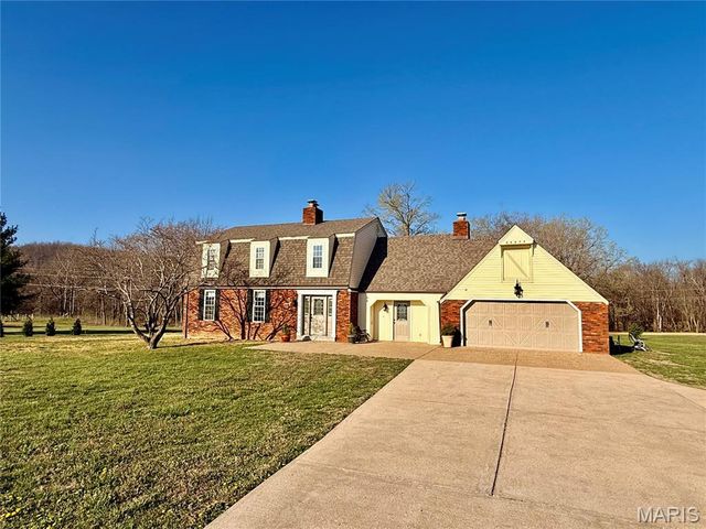 2775 Old Fredericktown Road, Farmington, MO 63640