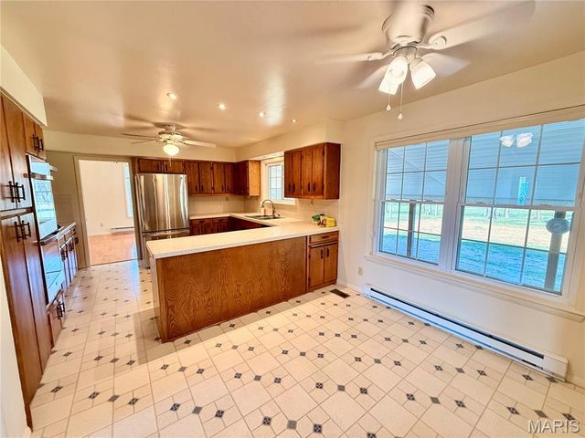 2775 Old Fredericktown Road, Farmington, MO 63640