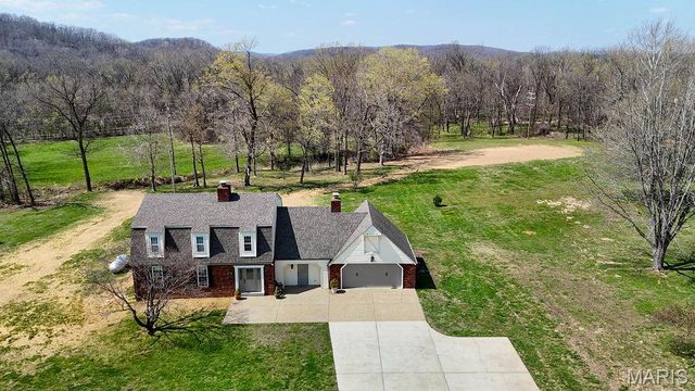 2775 Old Fredericktown Road, Farmington, MO 63640