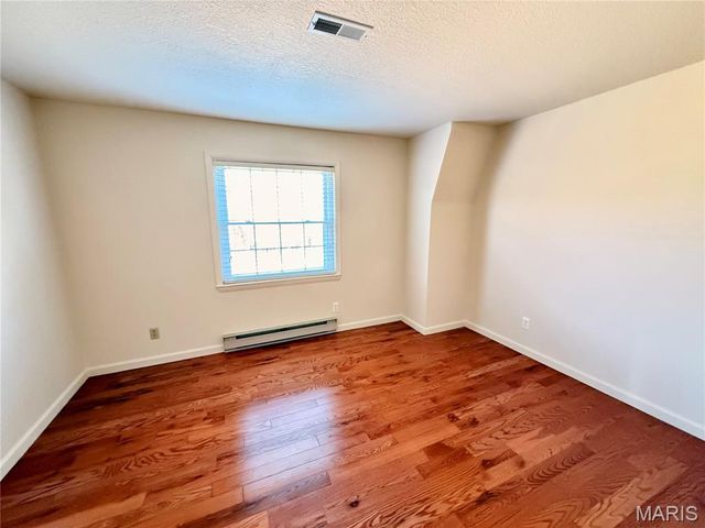 2775 Old Fredericktown Road, Farmington, MO 63640