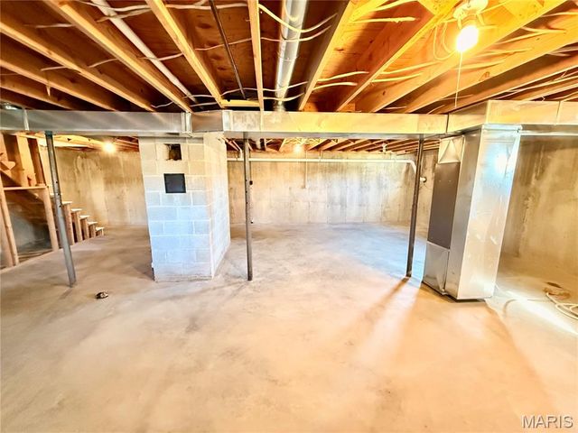 2775 Old Fredericktown Road, Farmington, MO 63640