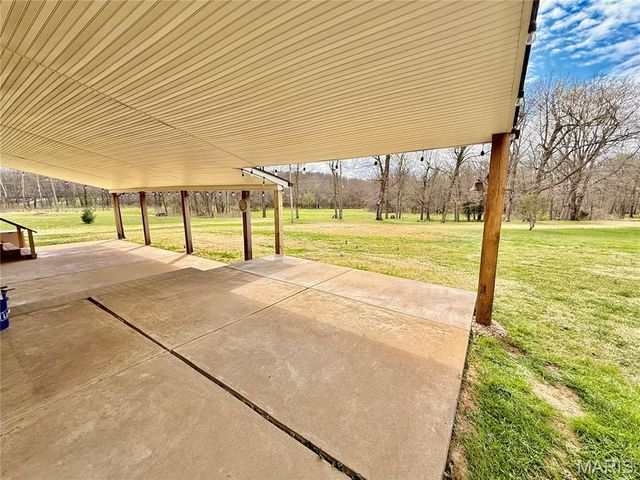 2775 Old Fredericktown Road, Farmington, MO 63640