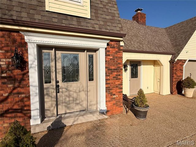 2775 Old Fredericktown Road, Farmington, MO 63640