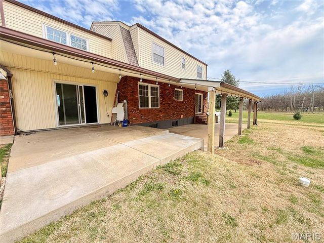 2775 Old Fredericktown Road, Farmington, MO 63640