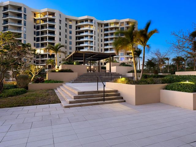 1211 GULF OF MEXICO DRIVE 702, Longboat Key, FL 34228