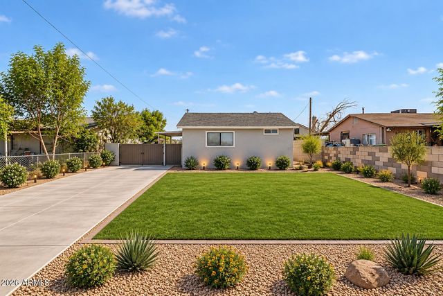 2425 W PAPAGO Street, Phoenix, AZ 85009