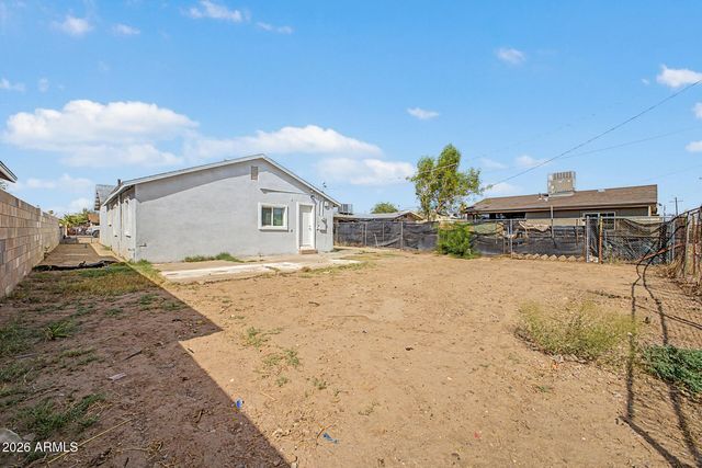 2425 W PAPAGO Street, Phoenix, AZ 85009