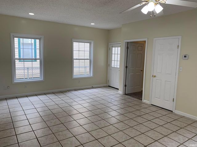 210 E Maryland Street, Evansville, IN 47711