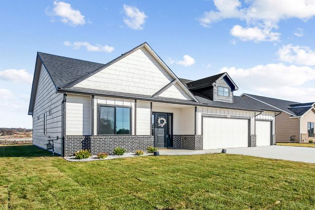 1620 E Appleton St, Valley Center, KS 67147