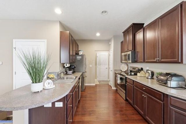 6174 Kinver Edge Way, Columbus, OH 43213