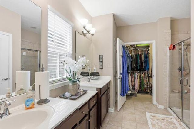 6174 Kinver Edge Way, Columbus, OH 43213