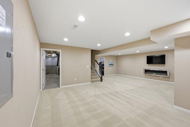 6174 Kinver Edge Way, Columbus, OH 43213