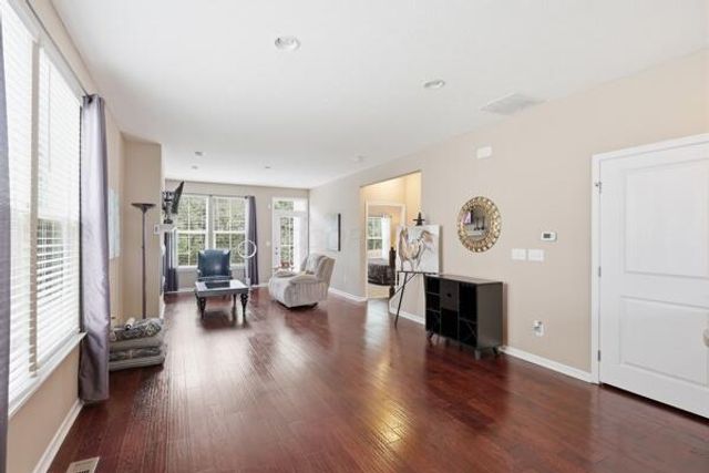 6174 Kinver Edge Way, Columbus, OH 43213