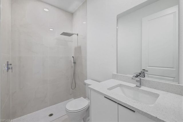 820 Ashland ST E, Lehigh Acres, FL 33974