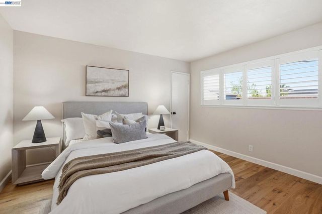 2394 Saint George Dr, Concord, CA 94520