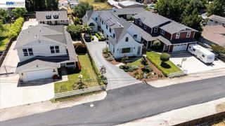 3550 Vine St, Pleasanton, CA 94566