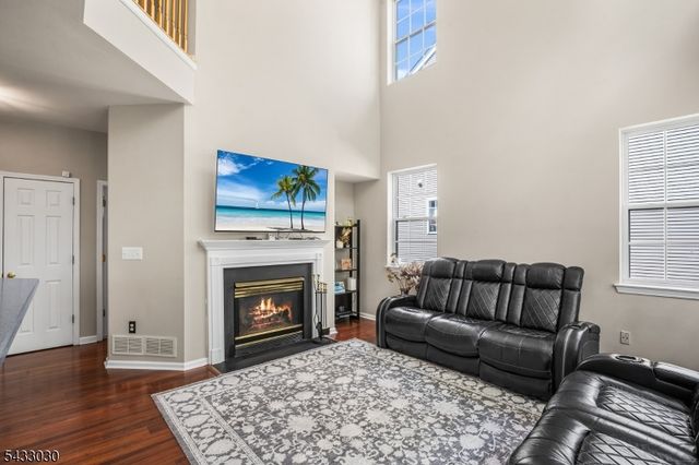 48 Saxton Dr, Hackettstown Town, NJ 07840