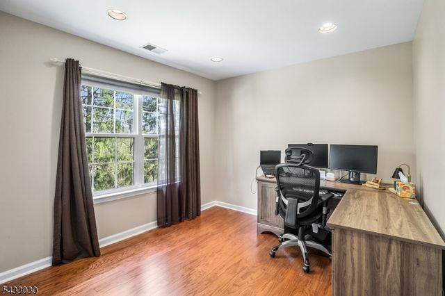 48 Saxton Dr, Hackettstown Town, NJ 07840