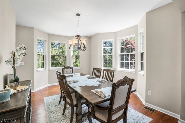 48 Saxton Dr, Hackettstown Town, NJ 07840