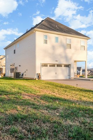 3009 Ozment Dr, Nolensville, TN 37135