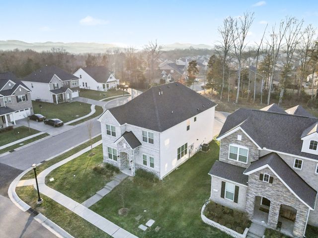 3009 Ozment Dr, Nolensville, TN 37135