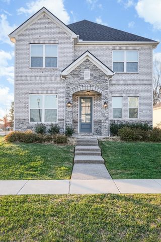 3009 Ozment Dr, Nolensville, TN 37135
