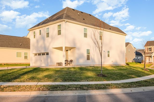 3009 Ozment Dr, Nolensville, TN 37135