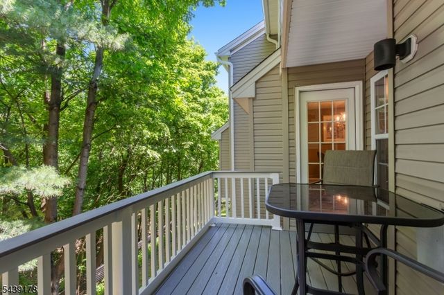 169 Vista Ter, Pompton Lakes Boro, NJ 07442