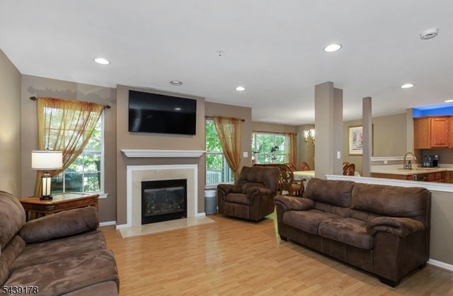 169 Vista Ter, Pompton Lakes Boro, NJ 07442