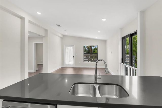 2505 Storter AVE, Naples, FL 34112