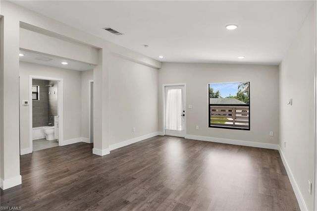 2505 Storter AVE, Naples, FL 34112