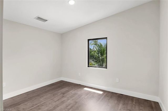 2505 Storter AVE, Naples, FL 34112