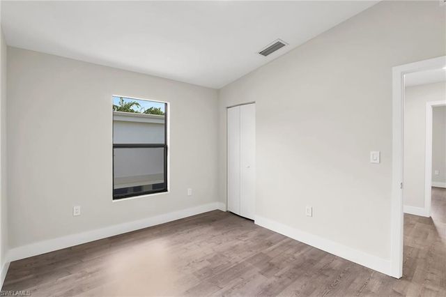 2505 Storter AVE, Naples, FL 34112