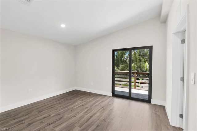 2505 Storter AVE, Naples, FL 34112