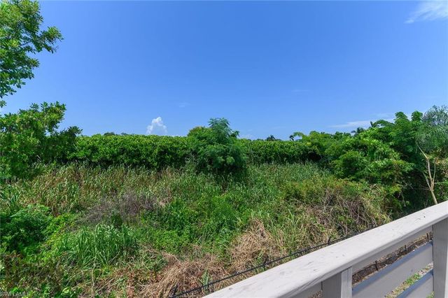 2505 Storter AVE, Naples, FL 34112