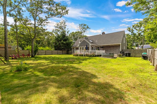 835 Old Barnstable Road, Waquoit, MA 02536