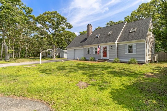 835 Old Barnstable Road, Waquoit, MA 02536