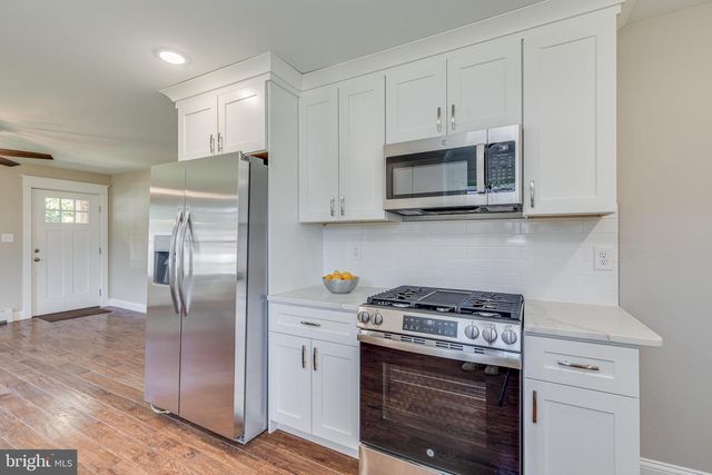 408 MARNE HWY, Hainesport, NJ 08036